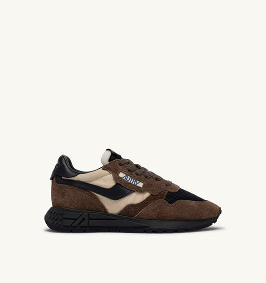 Man REELWIND LOW SNEAKERS IN DARK BARK PEBBLE AND PHANTOM SUEDE AND NYLON