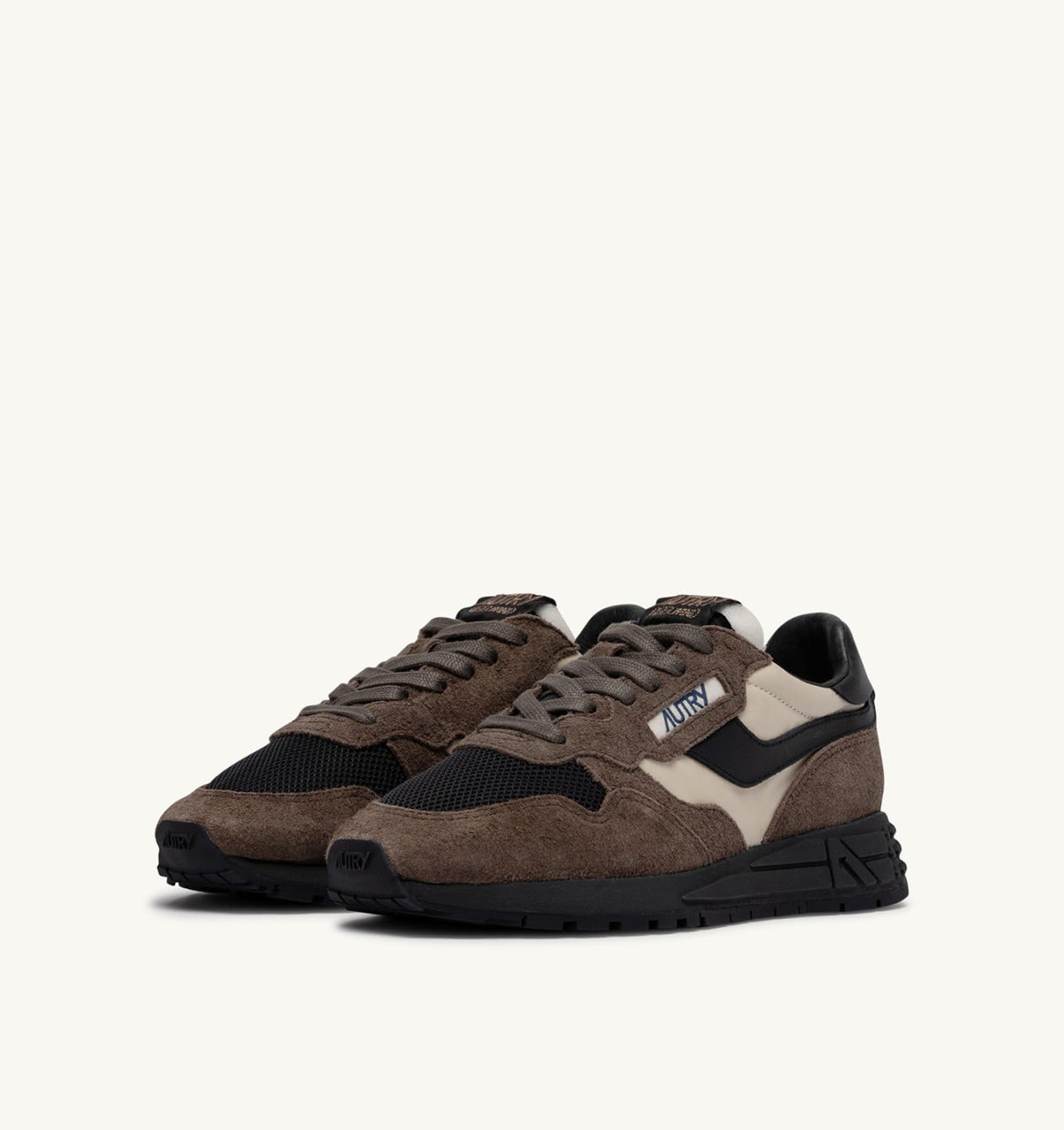 Man REELWIND LOW SNEAKERS IN DARK BARK PEBBLE AND PHANTOM SUEDE AND NYLON