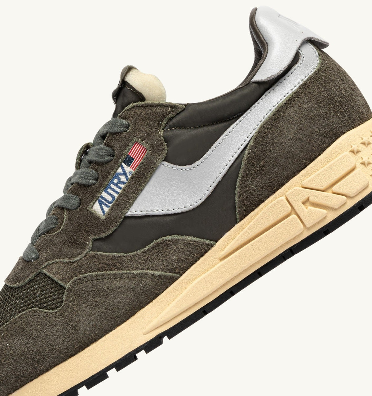 Man REELWIND LOW SNEAKERS IN OLIVE NIGHT AND HARBOR MIST NYLON AND SUEDE