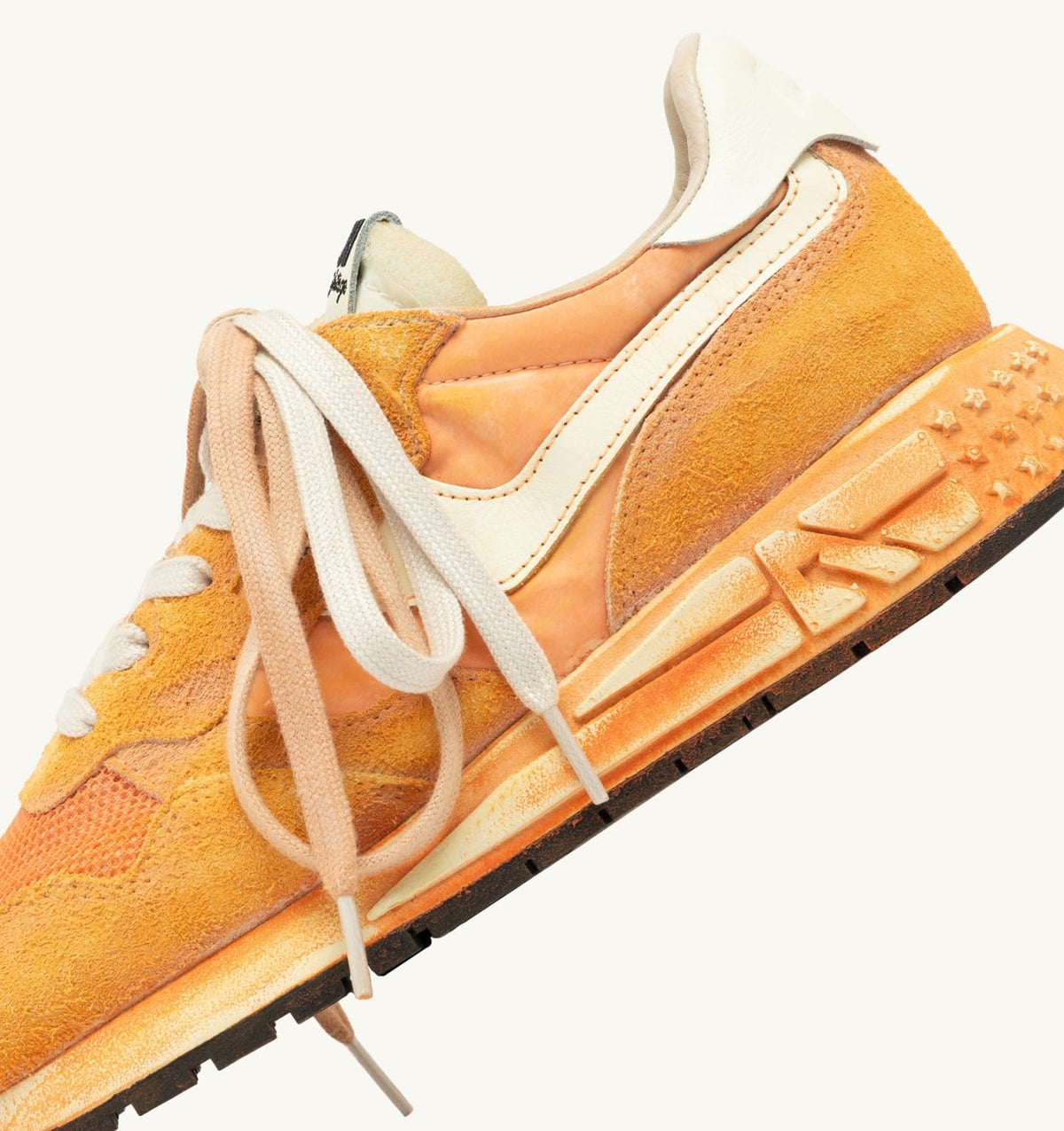 Man REELWIND SUPER VINTAGE SNEAKERS IN WHITE AND ORANGE SUEDE AND NYLON