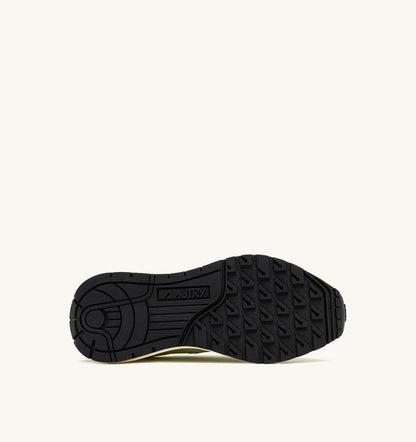 Man REELWIND LOW SNEAKERS IN WHITE AND EVENING PRIMROSE NYLON AND SUEDE