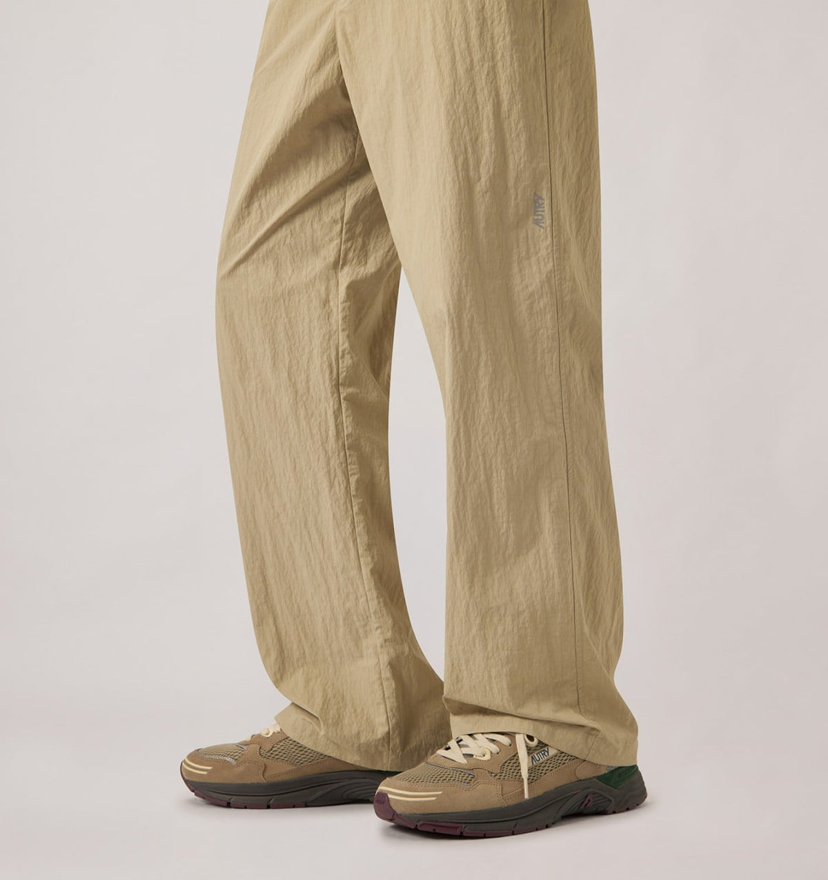 Man HYPERWAY SNEAKERS IN BISCUIT AND AFTERGLOW SUEDE AND MESH