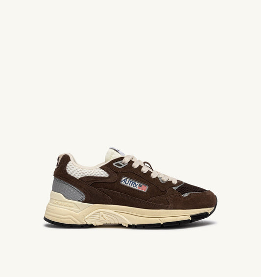 Man HYPERWAY SNEAKERS IN MARSHMALLOW AND TERRACOTTA SUEDE AND MESH