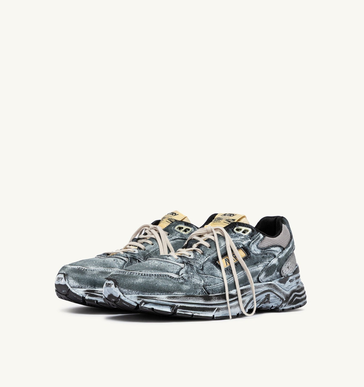 Man HYPERWAY SUPER VINTAGE SNEAKERS IN BLACK AND SILVER SUEDE
