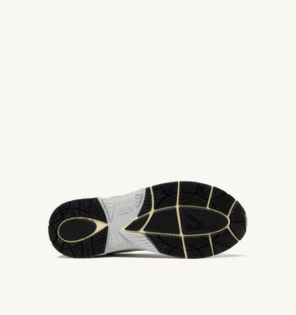 Man HYPERWAY SNEAKERS IN WHITE AND GRAY MESH AND LEATHER