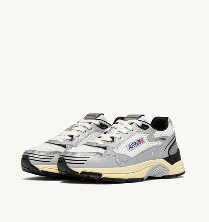 Man HYPERWAY SNEAKERS IN WHITE SILVER AND BLACK SYNTHETIC LEATHER AND MESH