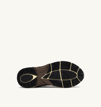Man HYPERWAY SNEAKERS IN SAND AND BRICK RED MESH AND SUEDE