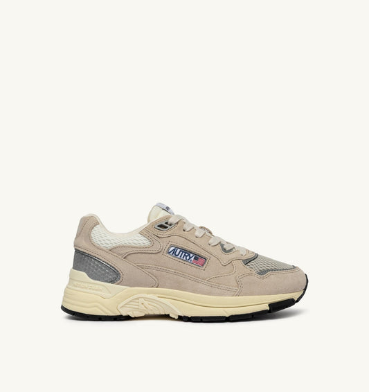 Man HYPERWAY SNEAKERS IN SAND BROWN AND SILVER-TONE SUEDE AND MESH