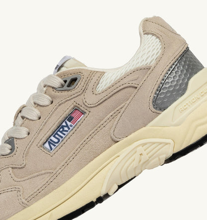 Man HYPERWAY SNEAKERS IN SAND BROWN AND SILVER-TONE SUEDE AND MESH