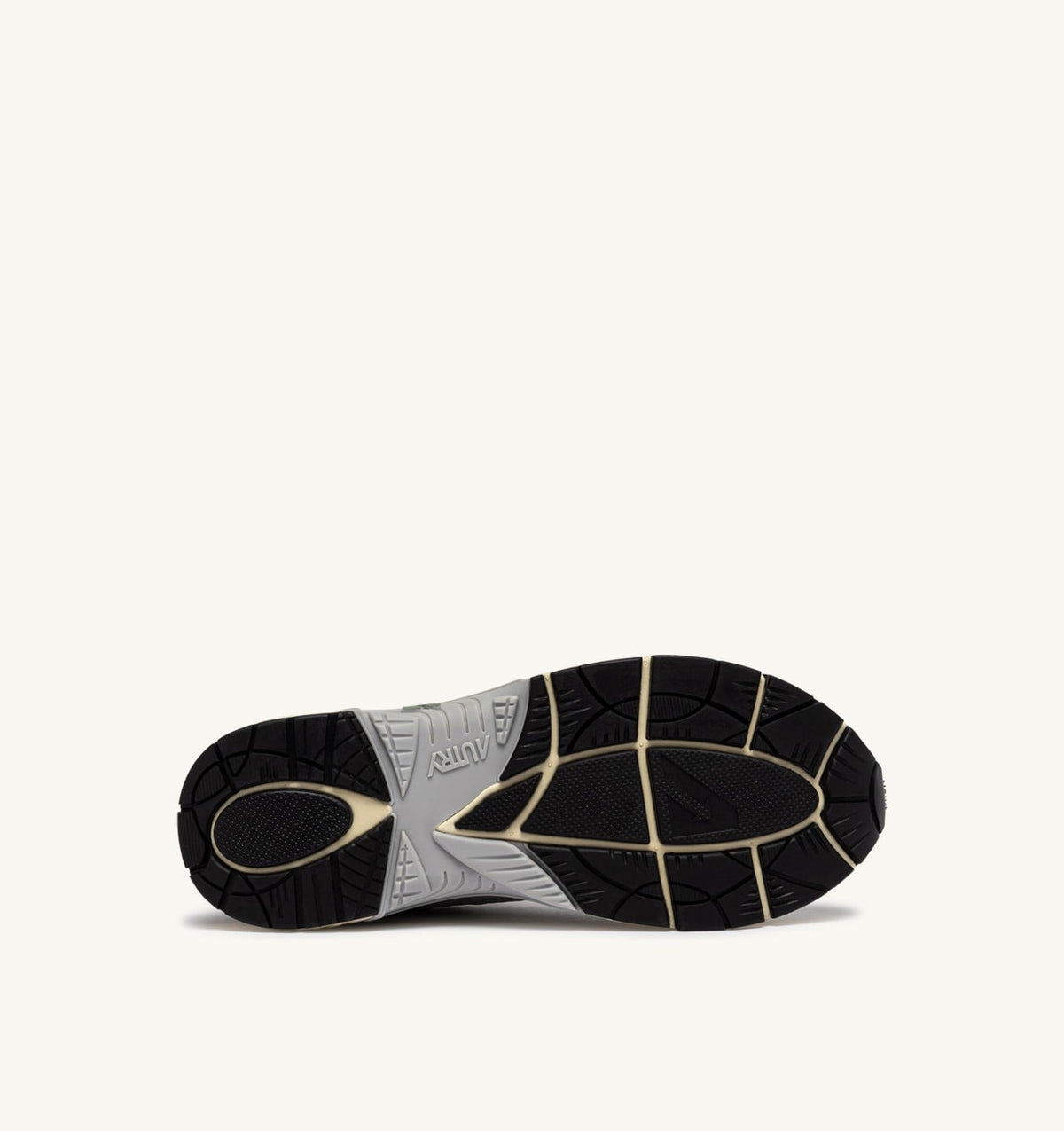 Man HYPERWAY SNEAKERS IN SILVER, TEA AND BLACKENED PEARL SYNTHETIC LEATHER AND MESH