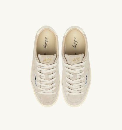 Man WINDSCAPE LOW SNEAKERS IN ROCK AND MARSHMALLOW SUEDE