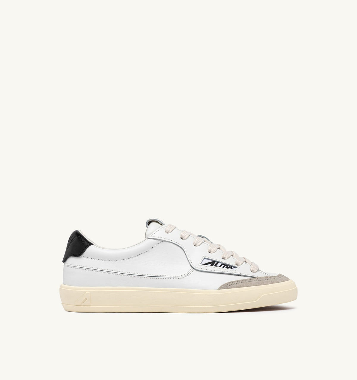 Man WINDSCAPE LOW SNEAKERS IN WHITE AND BLACK LEATHER