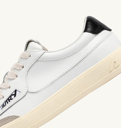 Man WINDSCAPE LOW SNEAKERS IN WHITE AND BLACK LEATHER