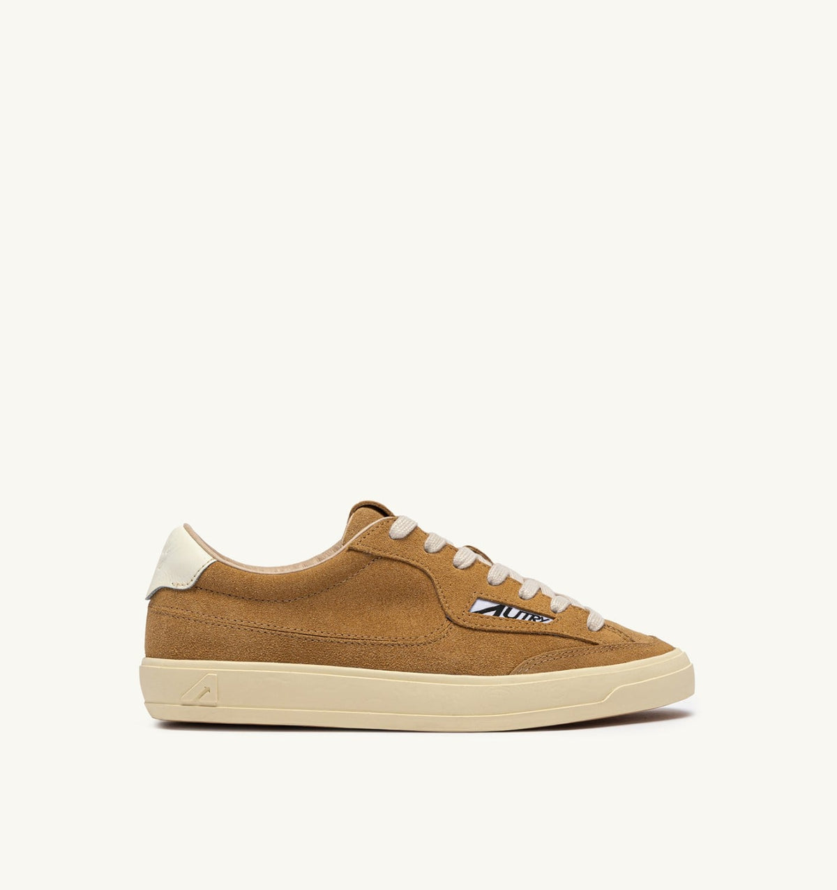 Man WINDSCAPE LOW SNEAKERS IN COPPER BROWN AND MARSHMALLOW SUEDE