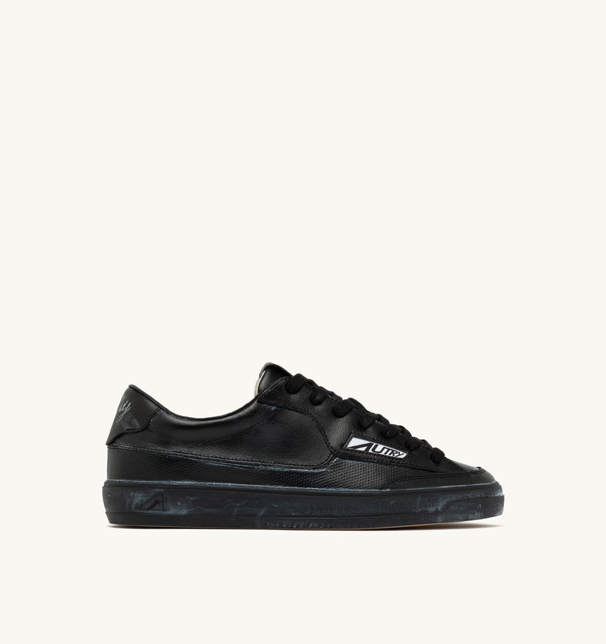 Man WINDSCAPE LOW SUPER VINTAGE SNEAKERS IN BLACK LEATHER