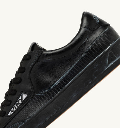 Man WINDSCAPE LOW SUPER VINTAGE SNEAKERS IN BLACK LEATHER