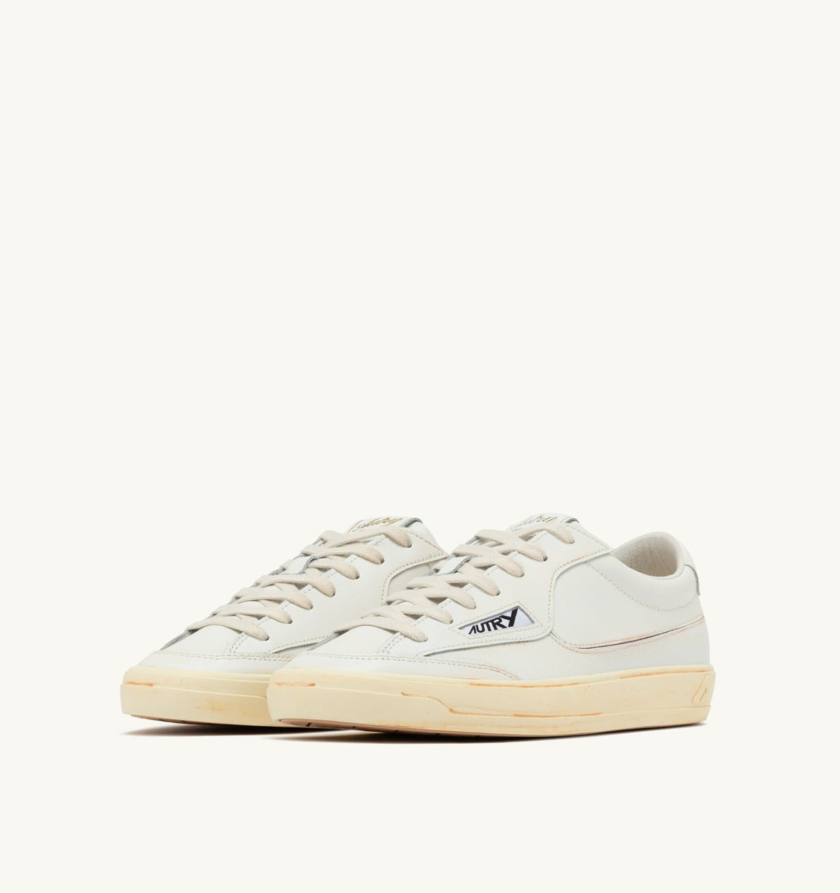 Man WINDSCAPE LOW SUPER VINTAGE SNEAKERS IN WHITE LEATHER