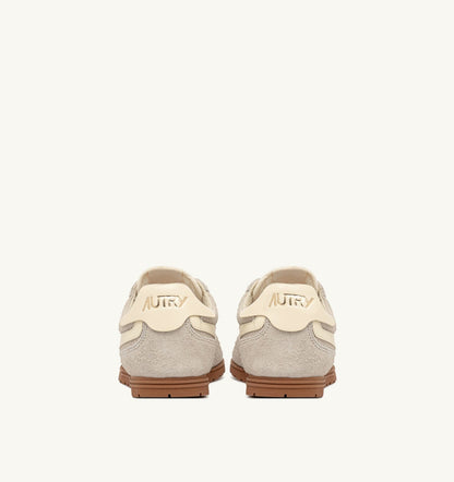 Man WINDSPIN SNEAKERS IN WIFE AND RUTABAGA SUEDE AND LEATHER