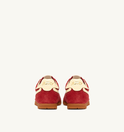 Man SNEAKERS WINDSPIN IN SUEDE AND LEATHER COLOR IMPERIAL RED AND RUTABAGA