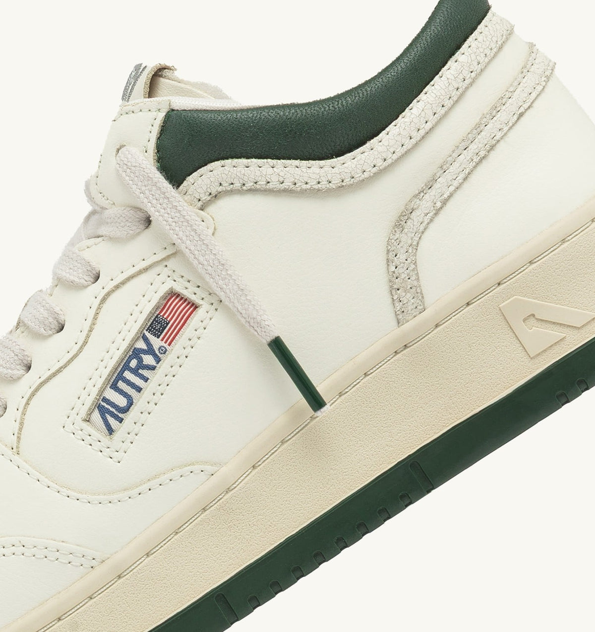 Man MED-WAY SNEAKERS IN LEATHER COLOR MARSHMALLOW AND MOUNTAIN