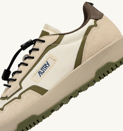 Man WILDPACE LOW SNEAKERS IN WIFE AND CHOCOLATE RIPSTOP NYLON AND SUEDE