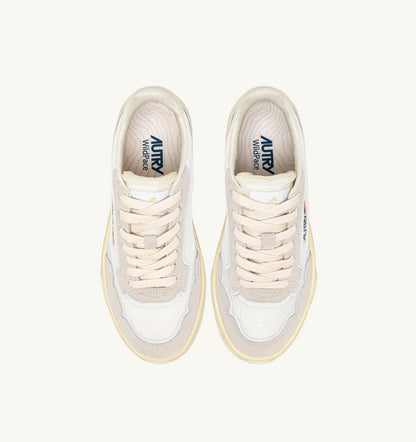 Man WILDPACE LOW SNEAKERS IN WHITE AND MARSHMALLOW DRAGON MESH AND SUEDE