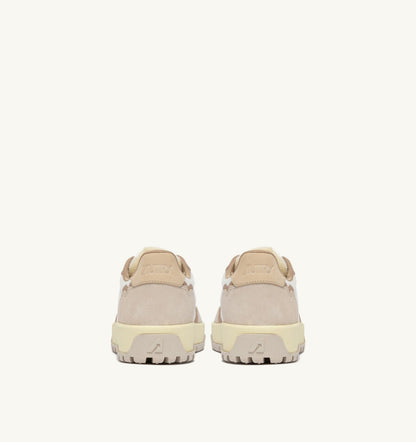 Man WILDPACE LOW SNEAKERS IN WHISPER WHITE AND SAND DRAGON MESH AND SUEDE