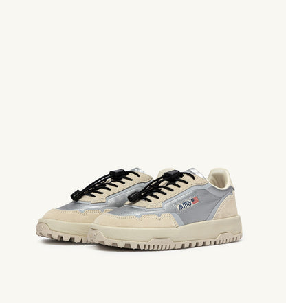 Man WILDPACE LOW SNEAKERS IN WHITE AND SILVER FABRIC AND SUEDE