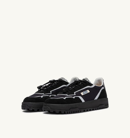 Man WILDPACE LOW SNEAKERS IN BLACK AND SILVER RIPSTOP NYLON AND SUEDE