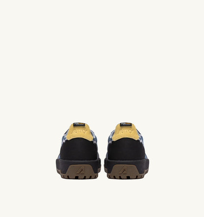 Man WILDPACE LOW SNEAKERS IN RIPSTOP NYLON AND LEATHER COLOR DARK BLUE AND BLACK