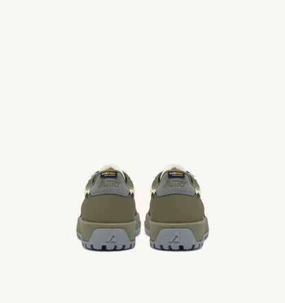Man WILDPACE LOW SNEAKERS IN RIPSTOP NYLON AND LEATHER COLOR CASTLE WALL AND TITANIUM