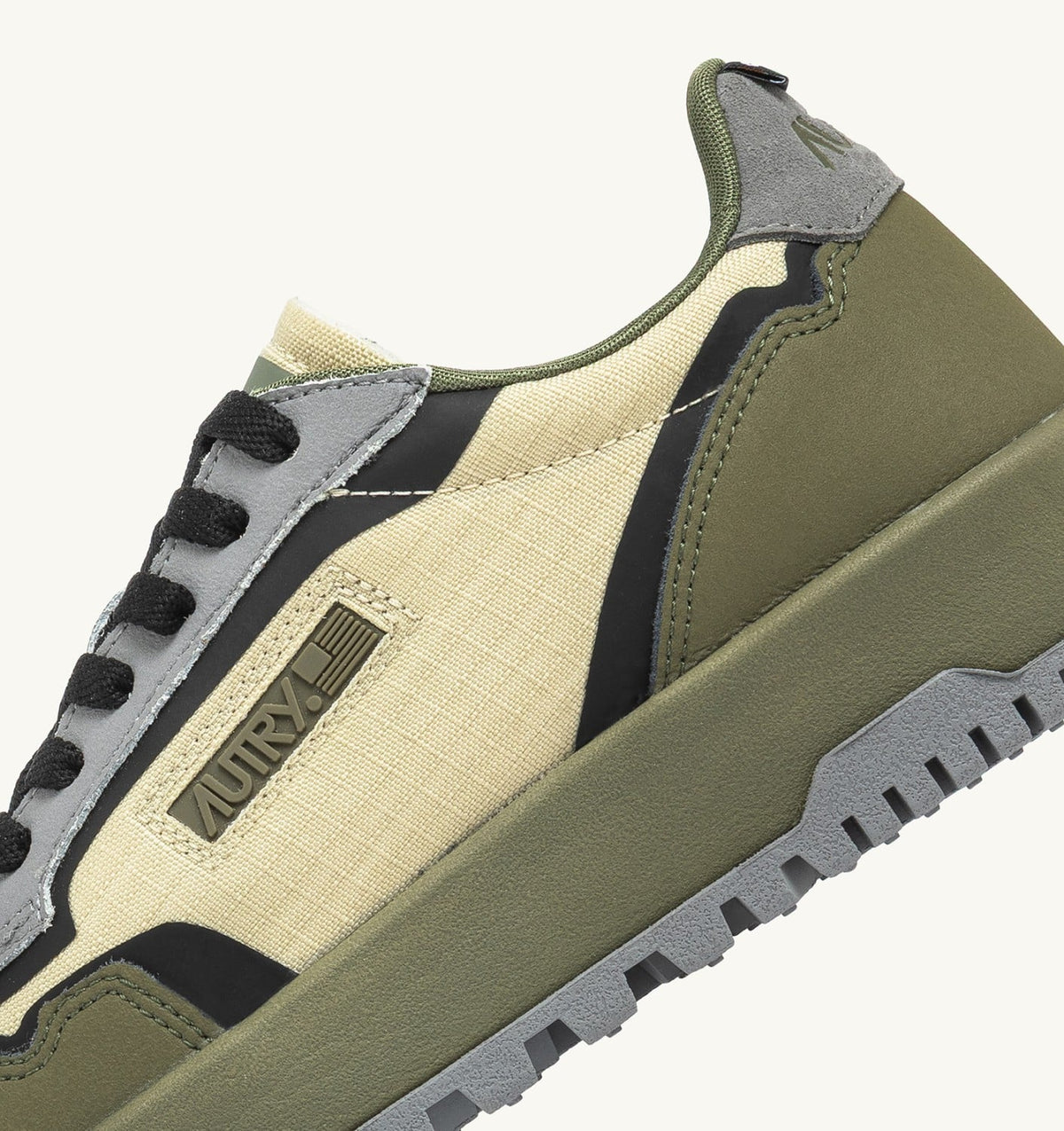 Man WILDPACE LOW SNEAKERS IN RIPSTOP NYLON AND LEATHER COLOR CASTLE WALL AND TITANIUM