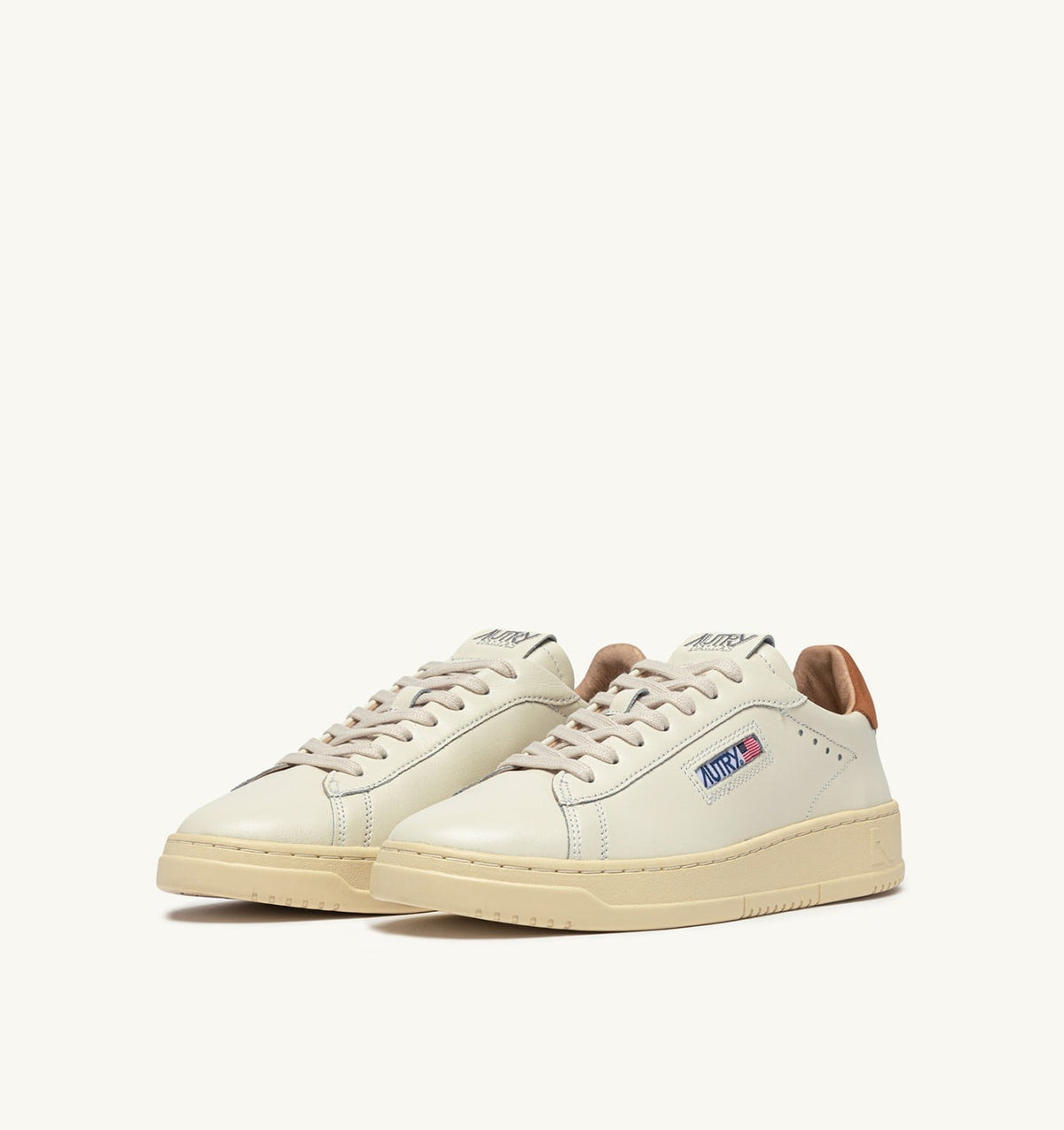 Man DALLAS LOW SNEAKERS IN MARSHMALLOW AND BROWN SUGAR LEATHER
