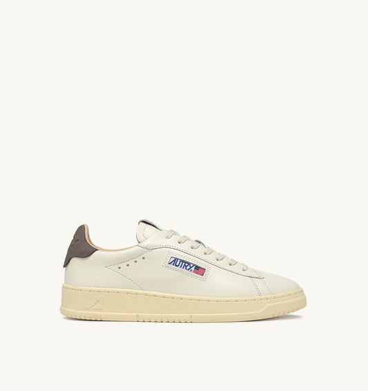 Man DALLAS LOW SNEAKERS IN MARSHMALLOW AND MOREL LEATHER
