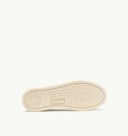 Man DALLAS LOW SNEAKERS IN LODEN GREEN AND MARSHMALLOW LEATHER
