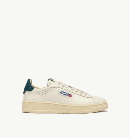 Man DALLAS LOW SNEAKERS IN MARSHMALLOW AND DARK SEA LEATHER