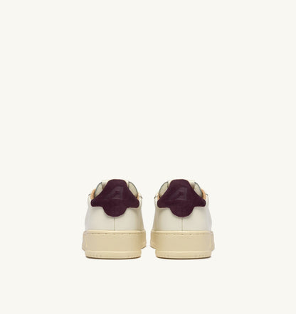 Man DALLAS LOW SNEAKERS IN MARSHMALLOW AND FIG LEATHER