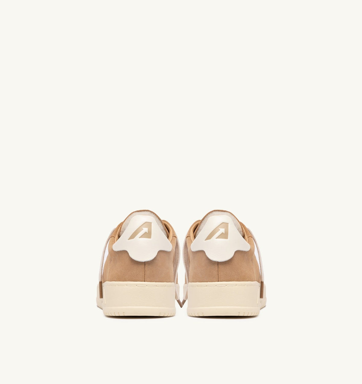 Man DALLAS LOW SNEAKERS IN PEANUT SUEDE