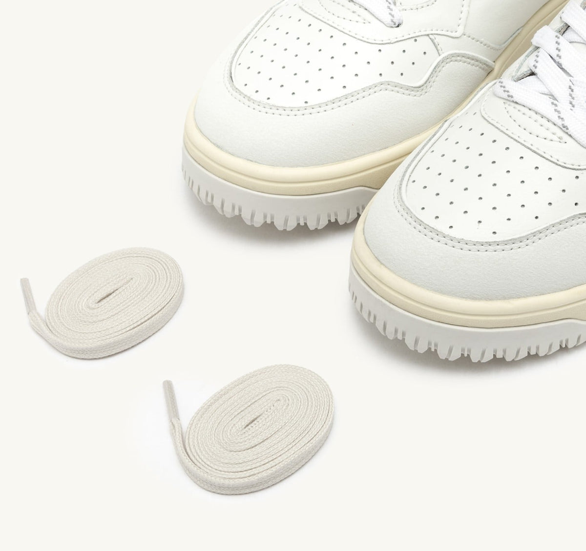 Man GOLF LOW SNEAKERS IN WHITE LEATHER