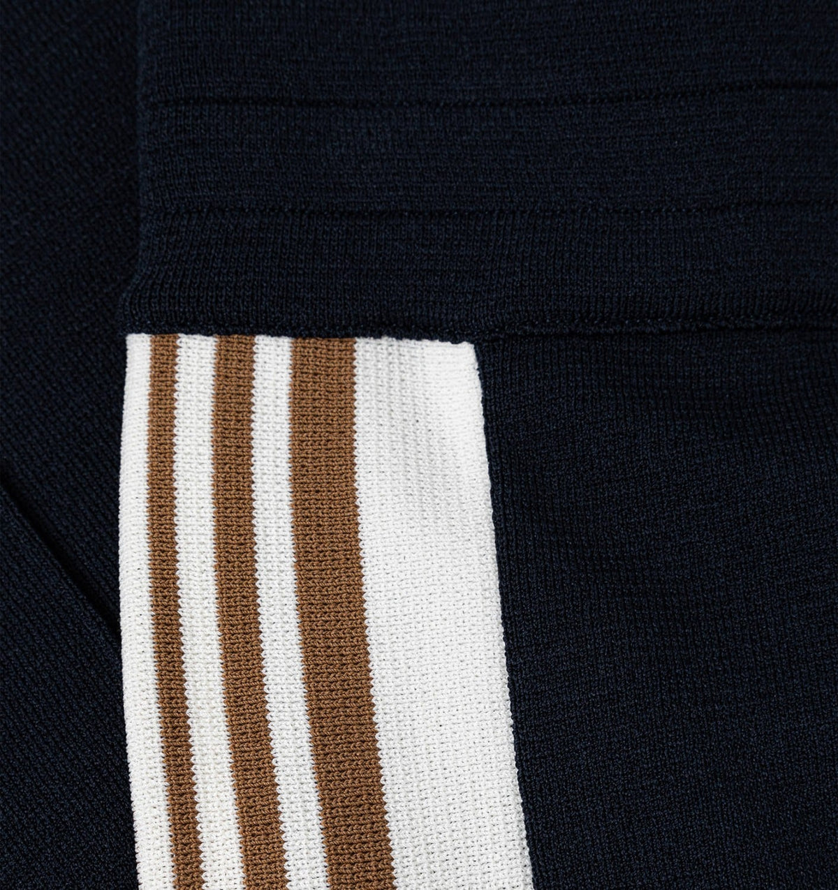 Man KNITTED TENNIS VISCOSE JOGGERS MAN