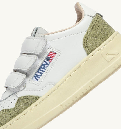Kid MEDALIST KIDSTRIPES SNEAKERS IN WHITE LEATHER AND GLITTER SAGE LEATHER