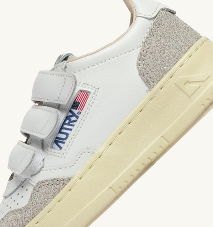 Kid MEDALIST KIDSTRIPES SNEAKERS IN WHITE LEATHER AND GLITTER GRAY LEATHER