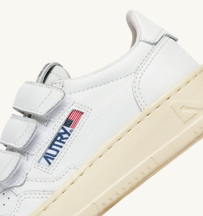 Kid MEDALIST KIDSTRIPES LOW SNEAKERS IN WHITE LEATHER
