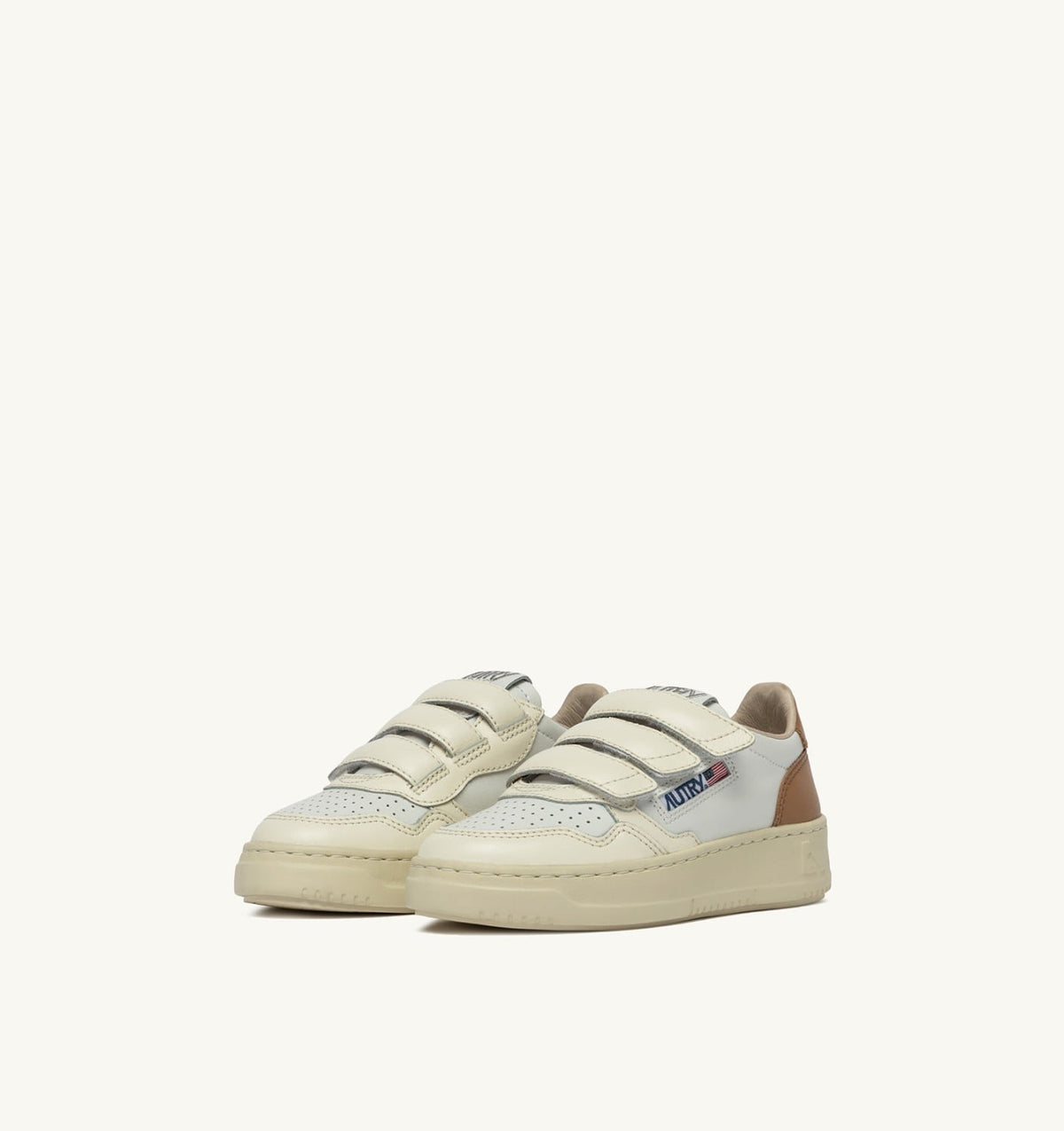 Kid MEDALIST LOW KIDSTRIPES SNEAKERS IN LEATHER COLOR WHISPER WHITE IVORY WHITE AND BROWN SUGAR