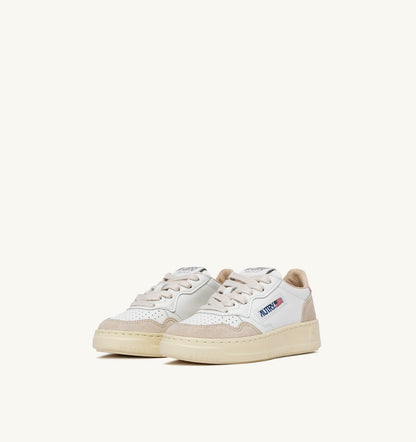 Kid MEDALIST KIDS LOW SNEAKERS IN WHITE AND CREOLE PINK SUEDE