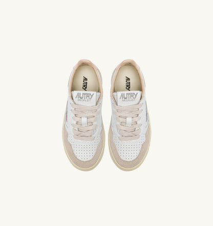 Kid MEDALIST KIDS LOW SNEAKERS IN WHITE AND CREOLE PINK SUEDE
