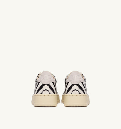 Woman MEDALIST EASEKNIT LOW SNEAKERS IN 'ZEBRA PRINT' IVORY WHITE AND BLACK KNIT