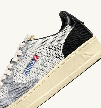 Woman MEDALIST EASEKNIT LOW SNEAKERS IN IVORY WHITE BLACK AND SILVER KNIT