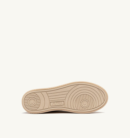 Woman MEDALIST EASEKNIT LOW SNEAKERS IN CREME BRULEE KNIT
