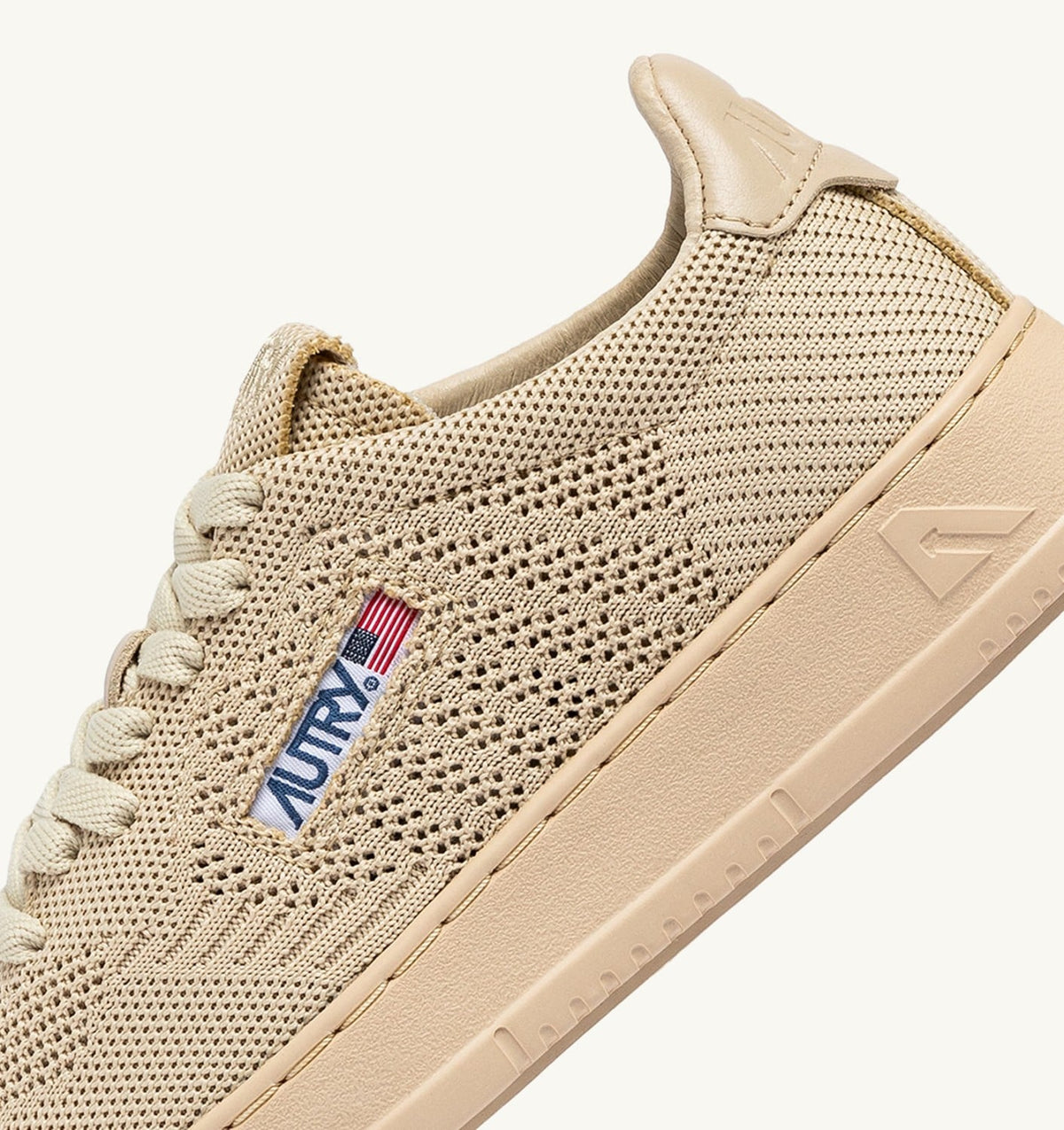 Woman MEDALIST EASEKNIT LOW SNEAKERS IN CREME BRULEE KNIT